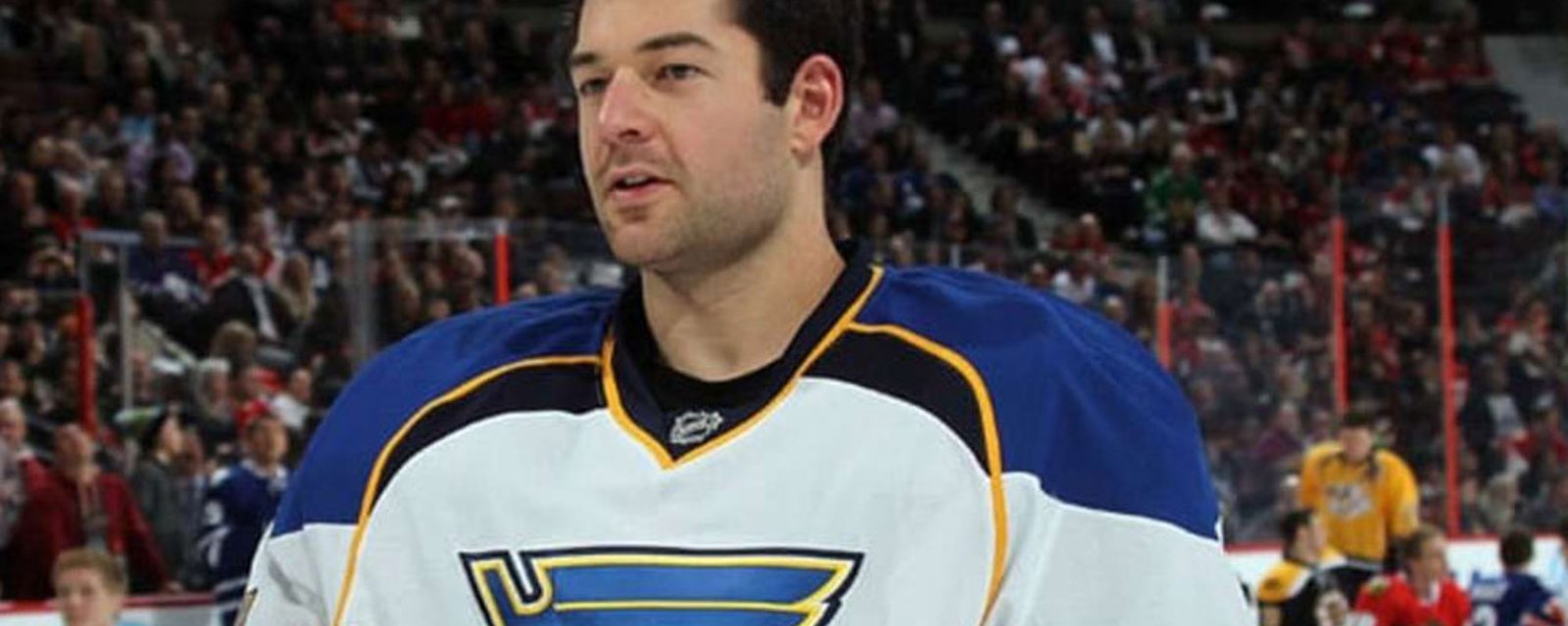 Goaltender Brian Elliott returns to the NHL!