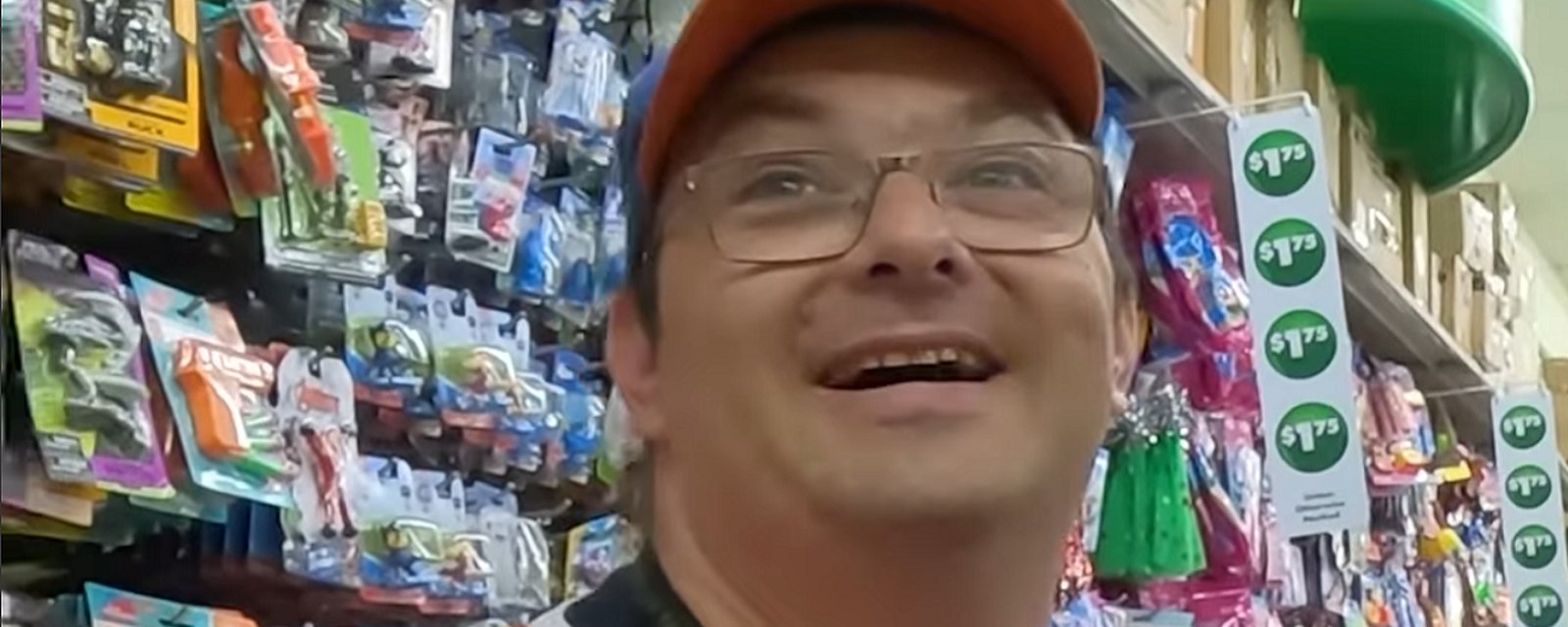 Wayne Gretzky gives two fans surprise of a lifetime.