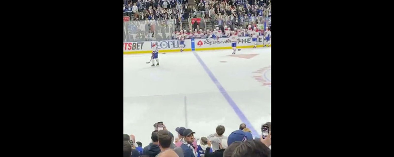 Leafs fans can't even be bothered to throw hats on the ice following Auston Matthews' hat trick