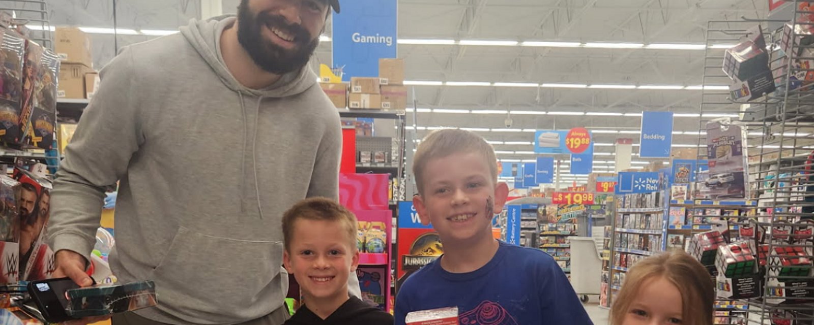Young fans get random surprise of a lifetime from Jake Walman.