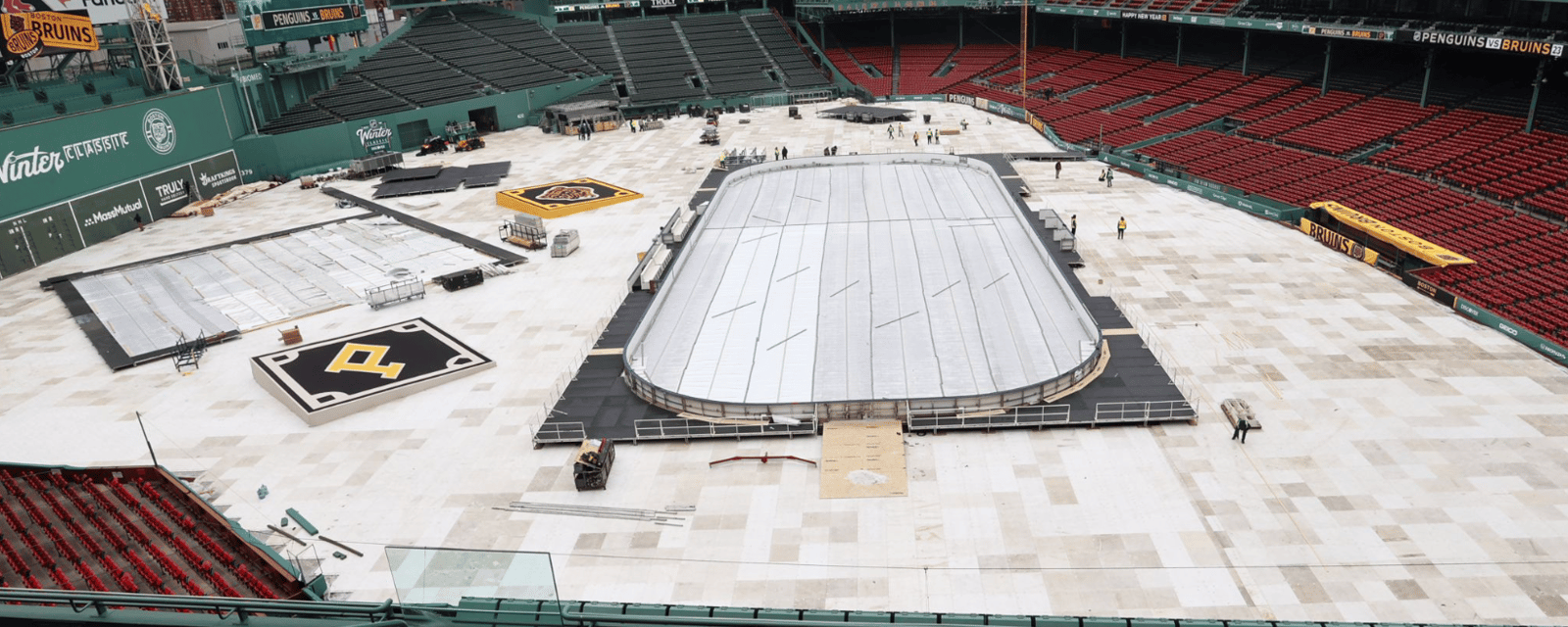 Bruins arrive at Fenway Park in epic fashion! 