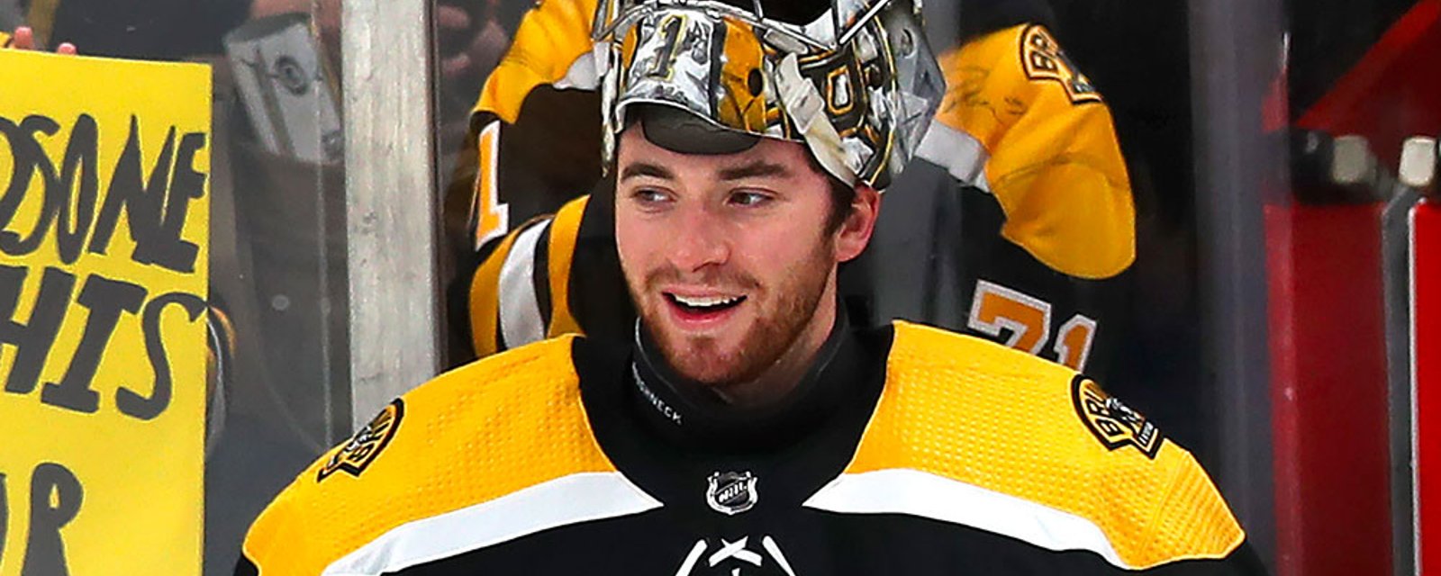 Bruins get awful injury news on Swayman and Forbort