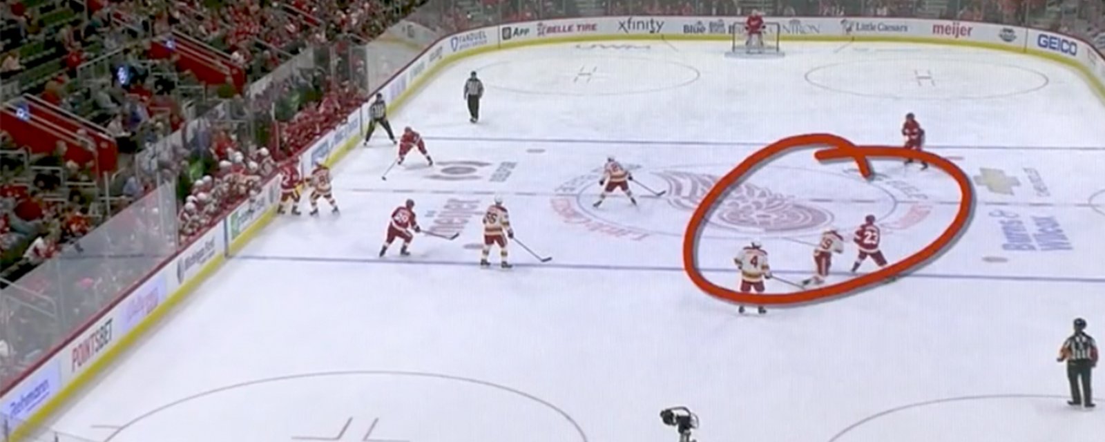 Calgary's Matthew Tkachuk attempts to chop off Lucas Raymond's foot, no penalty (VIDEO)