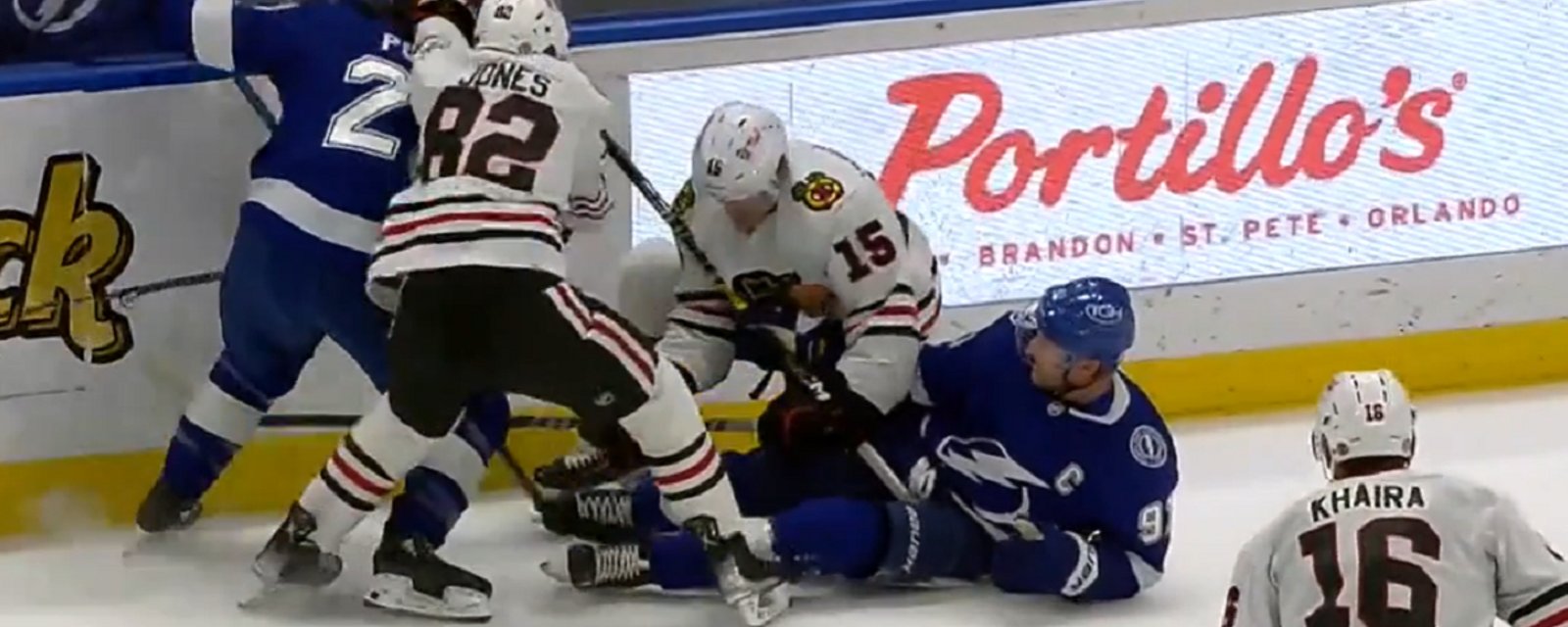 Steven Stamkos suffers scary looking injury on Saturday.