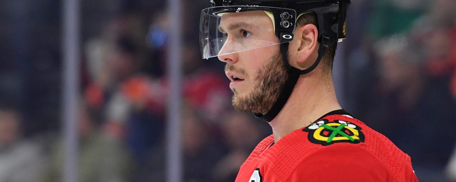 Top candidate emerges as new Blackhawks captain after Toews' departure 
