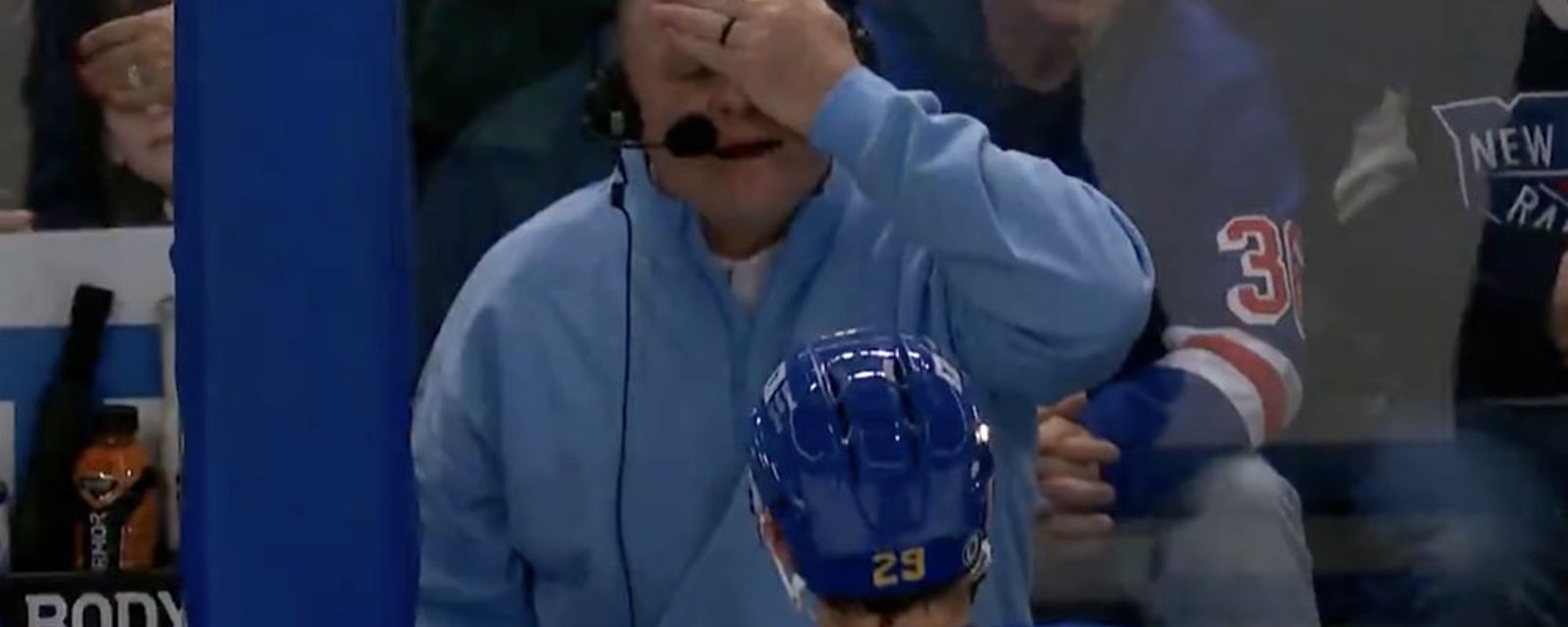 Hurricanes surprise Rob Ray with a gift between the benches as he returns to action