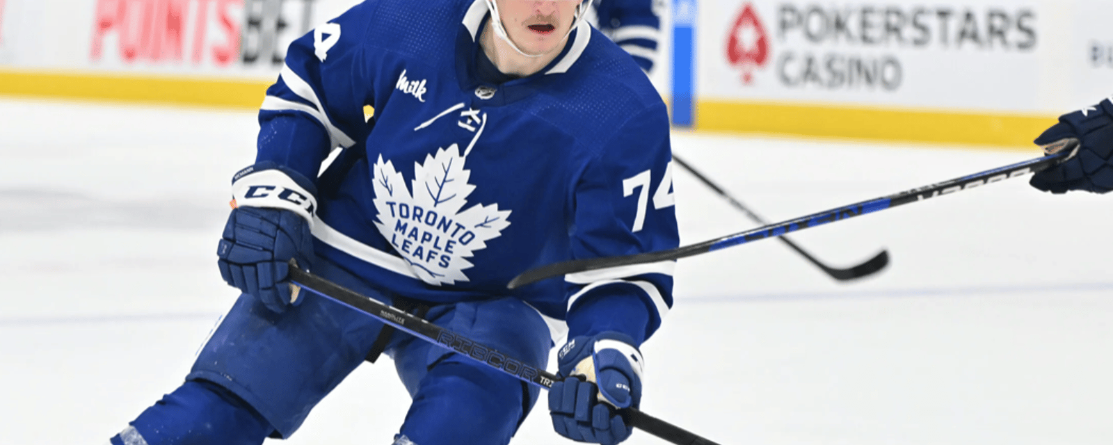 Maple Leafs announce roster move just hours before season opener 