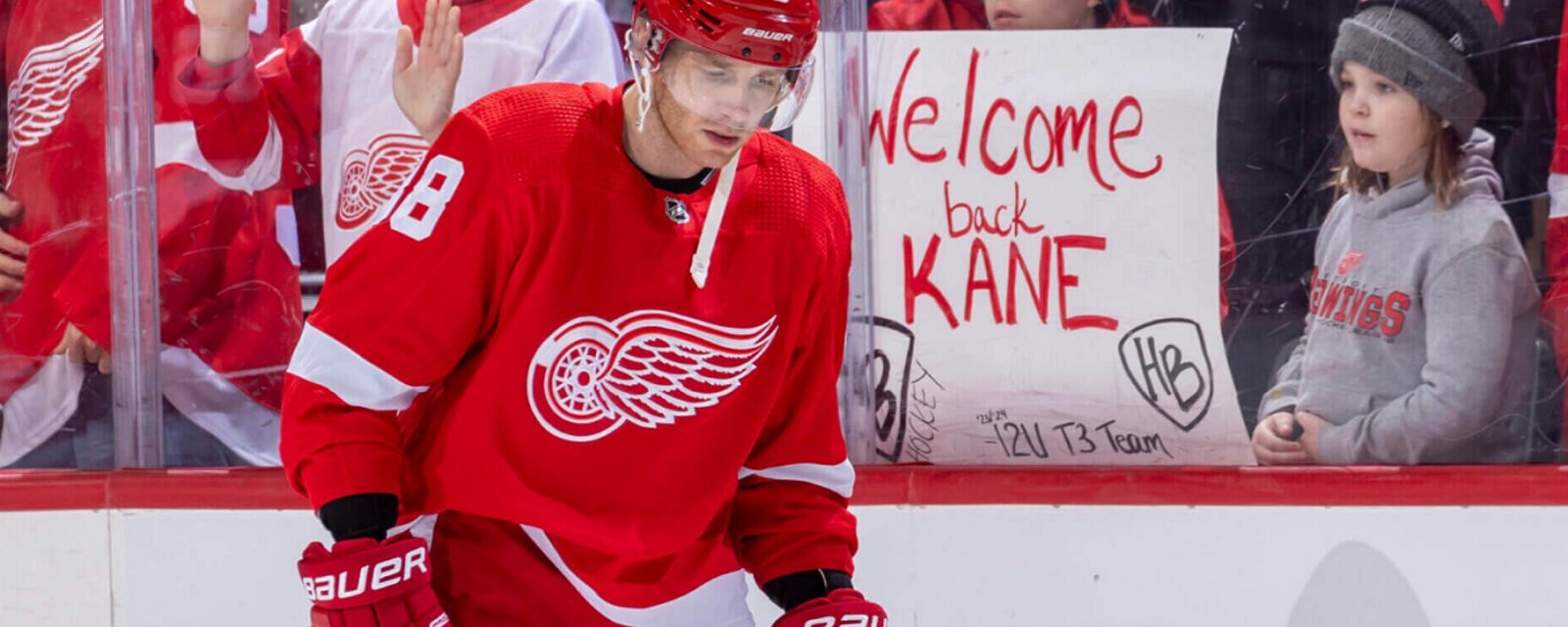 Patrick Kane injured against Maple Leafs on Sunday night.