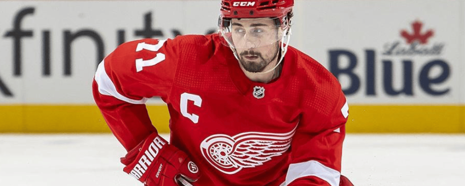 Original 6 team reportedly interested in acquiring Dylan Larkin? 