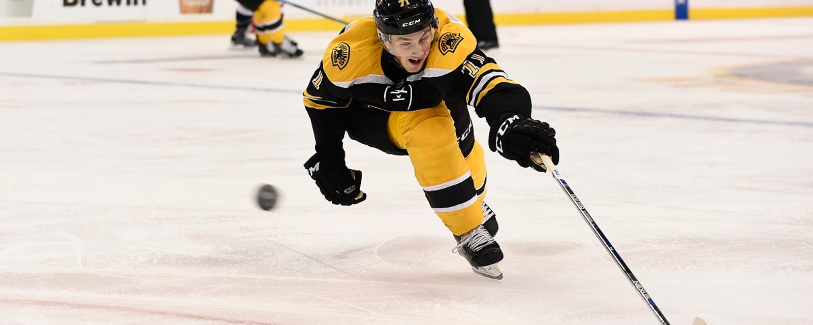 Former first round pick Zach Senyshyn demands a trade just before Christmas.