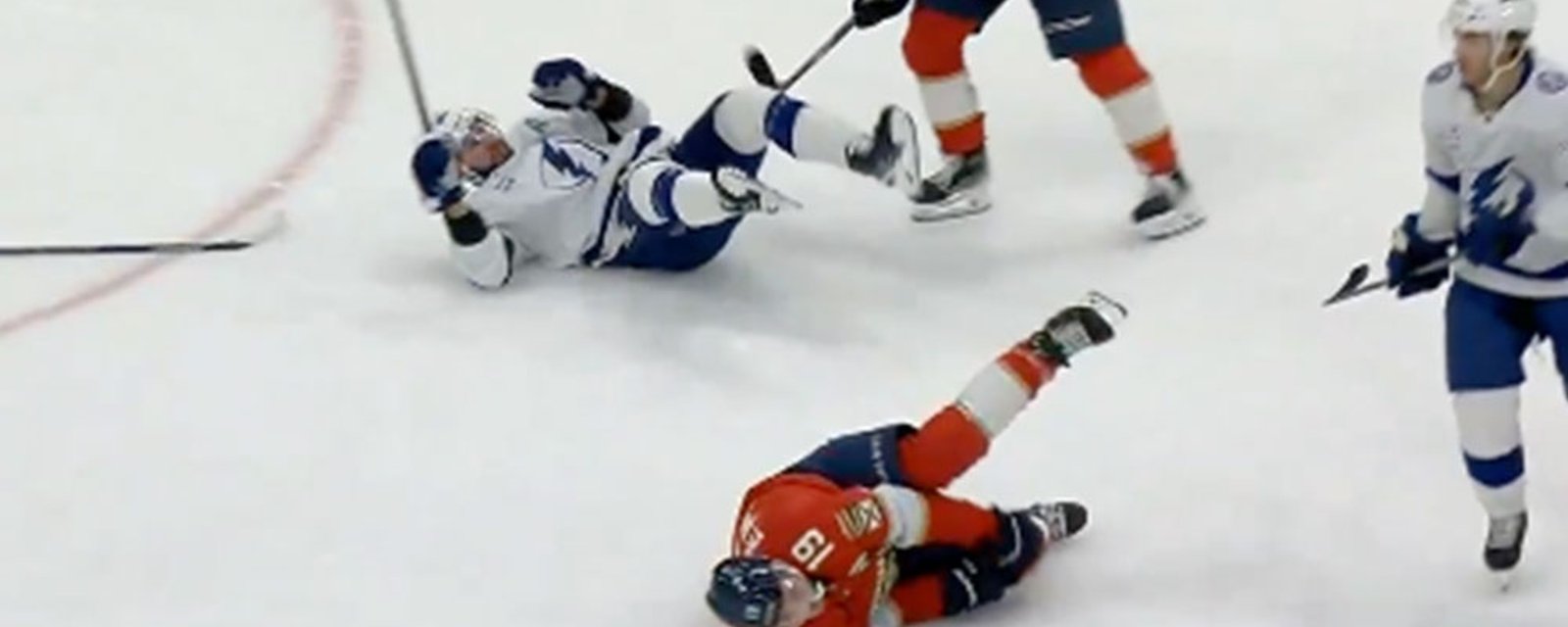 Tkachuk injured and Kucherov gets a game misconduct after brutal knee on knee 