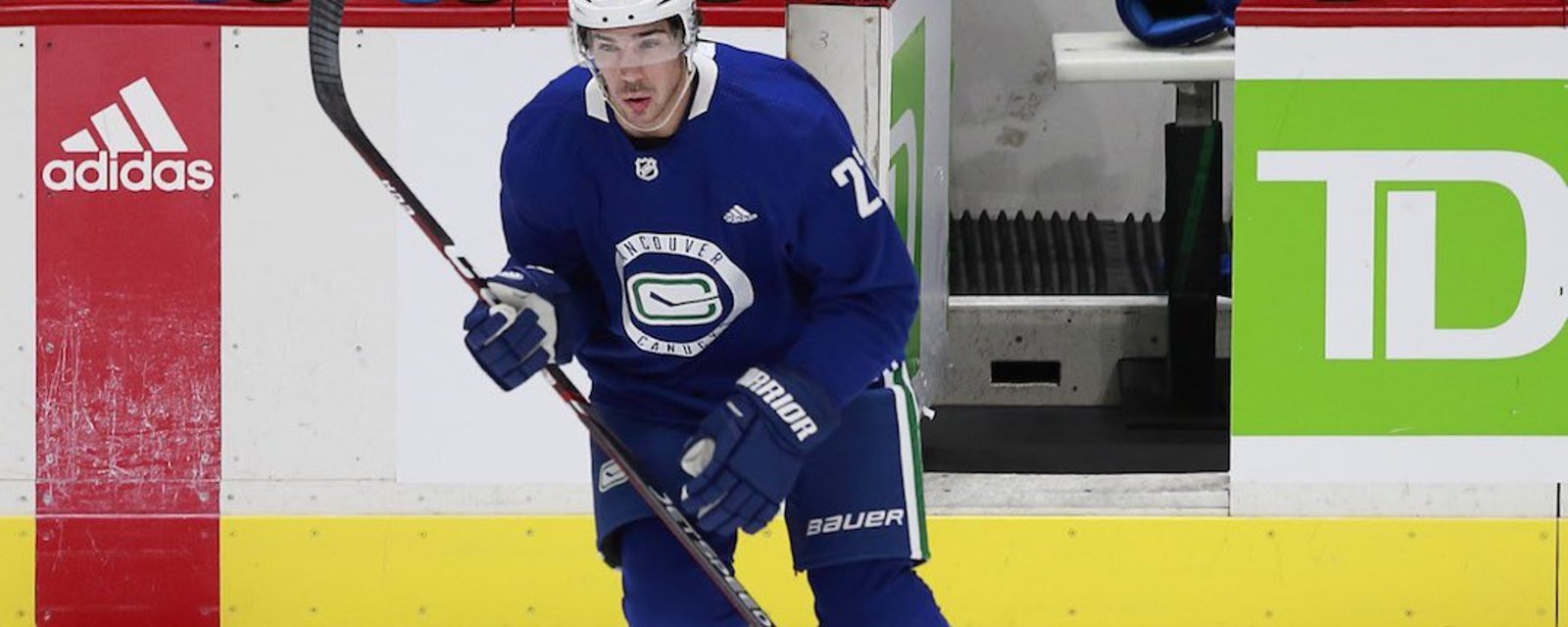 Travis Hamonic faces teammates to tell them what happened