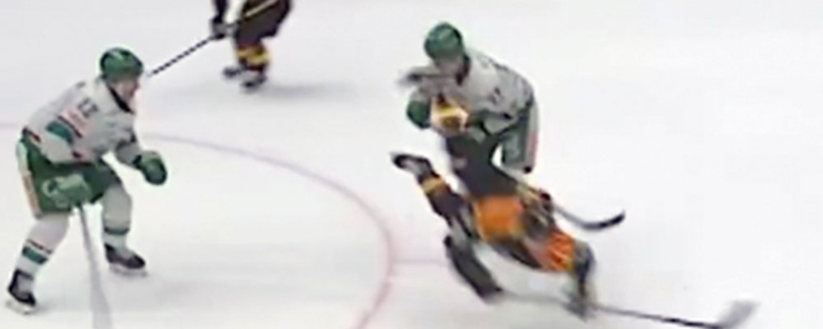 Terrifying scene in Sweden after former NHLer suffers accidental skate cut to his face