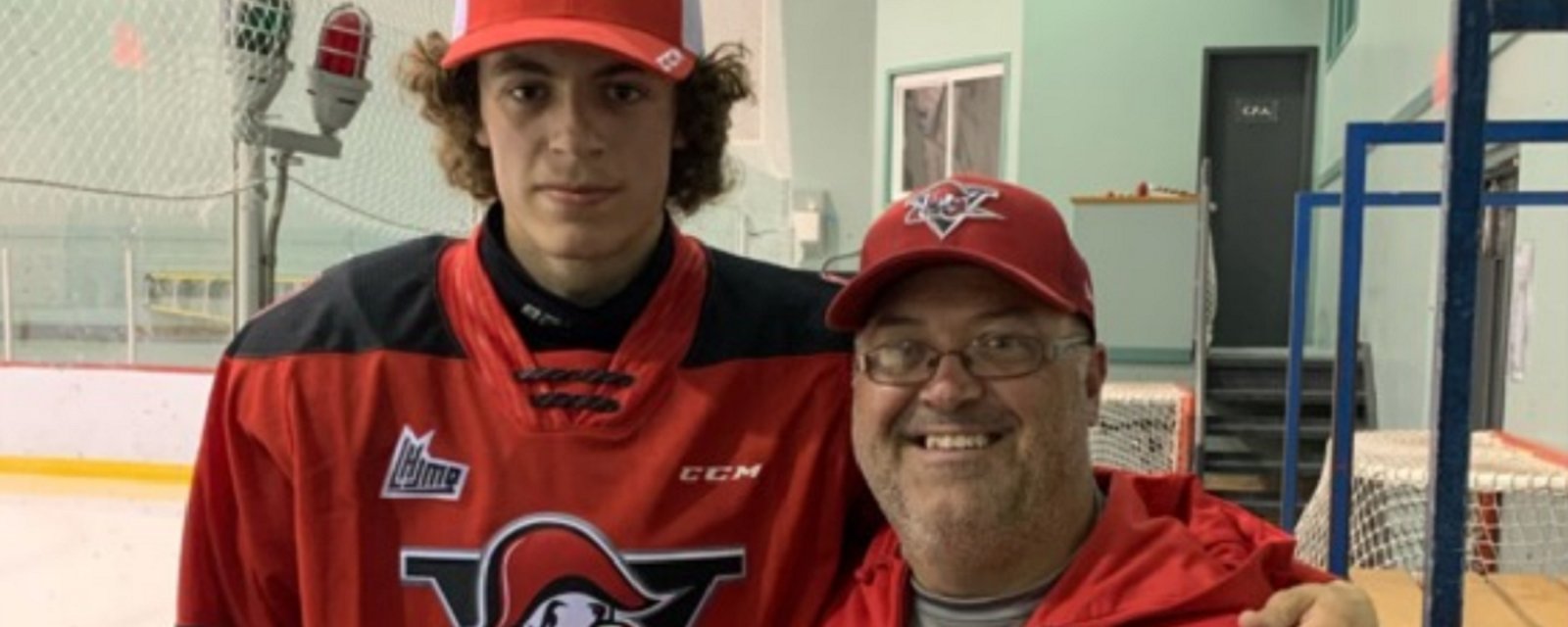 Young hockey player dies tragically at just 17 years old.