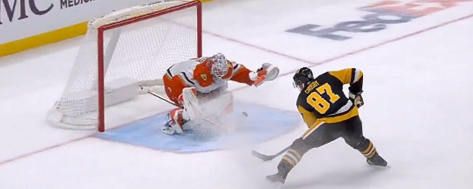 Crosby wins it in OT with a classic Sid the Kid move