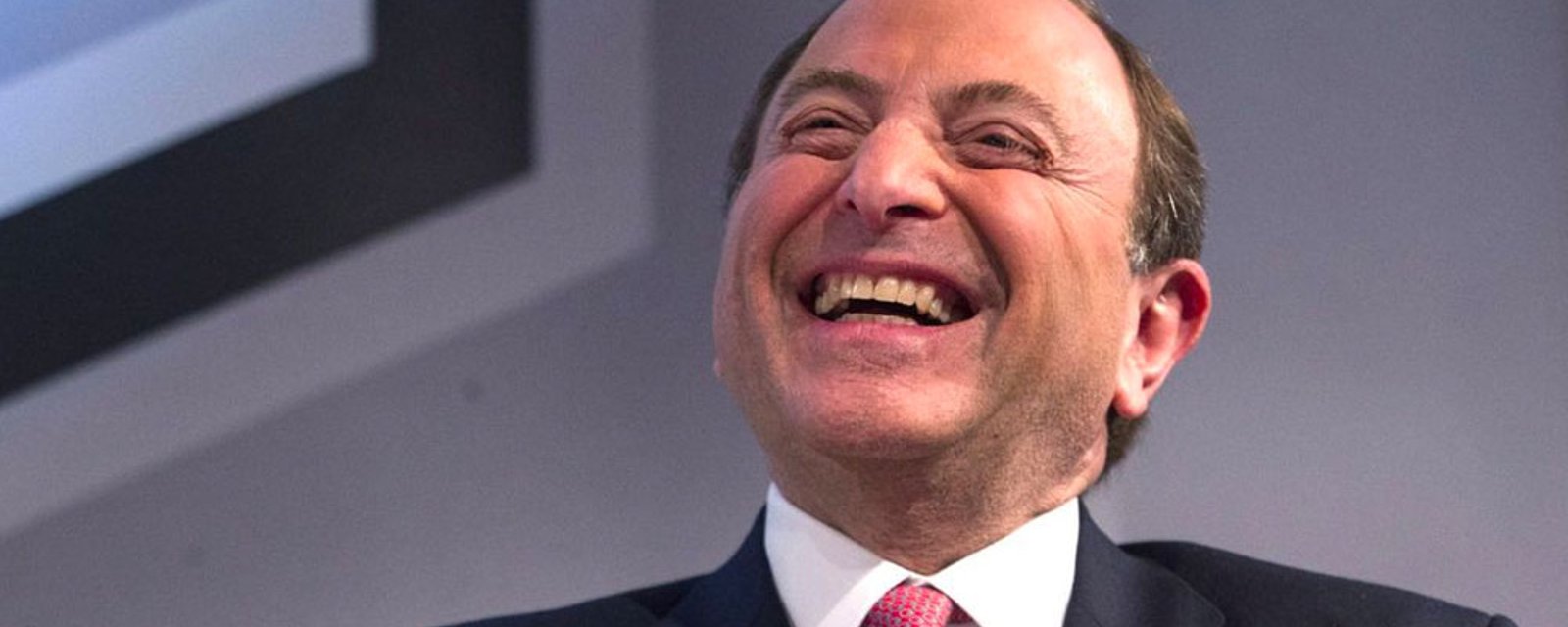 Bettman recognized and rewarded by NHL for 30 years as commissioner
