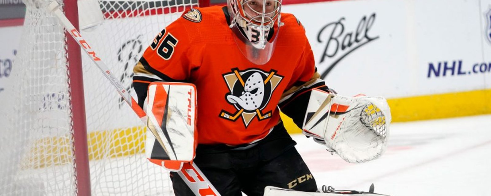 Report: Pair of Eastern teams could target John Gibson 