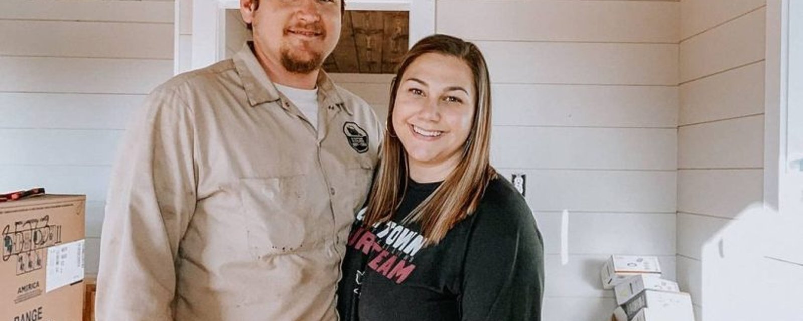 Voyez comment ce couple a transformé un vieux hangar en un charmant petit cocon douillet pour leur famille