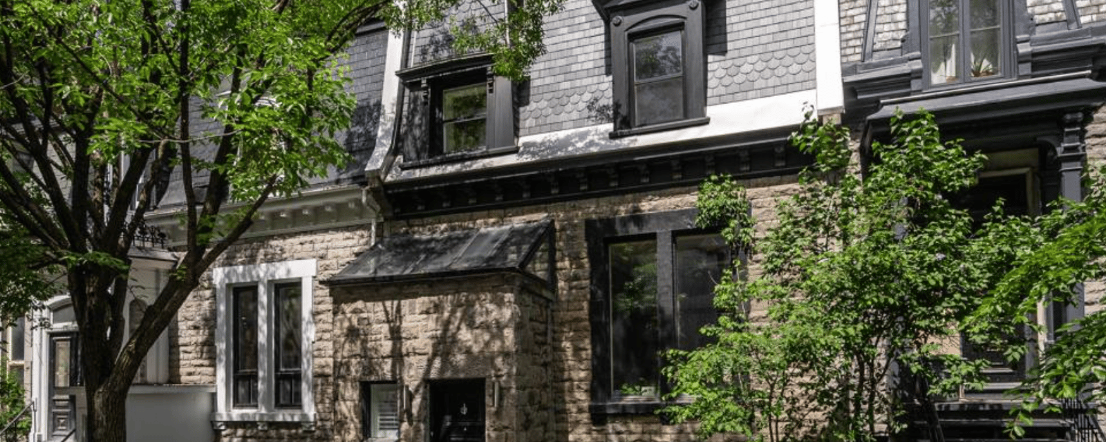 Maison de ville centenaire au coeur de Montréal