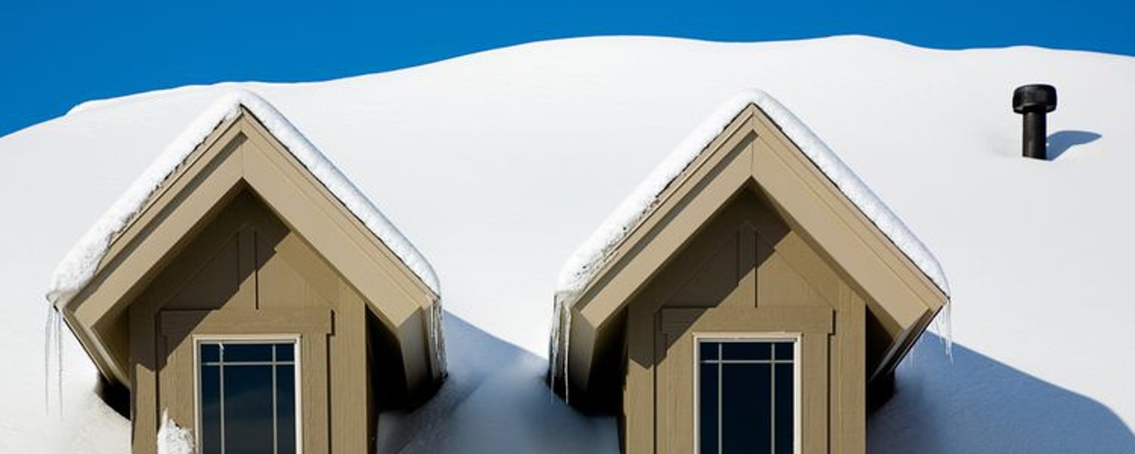 Avez-vous besoin de retirer la neige sur votre toit?