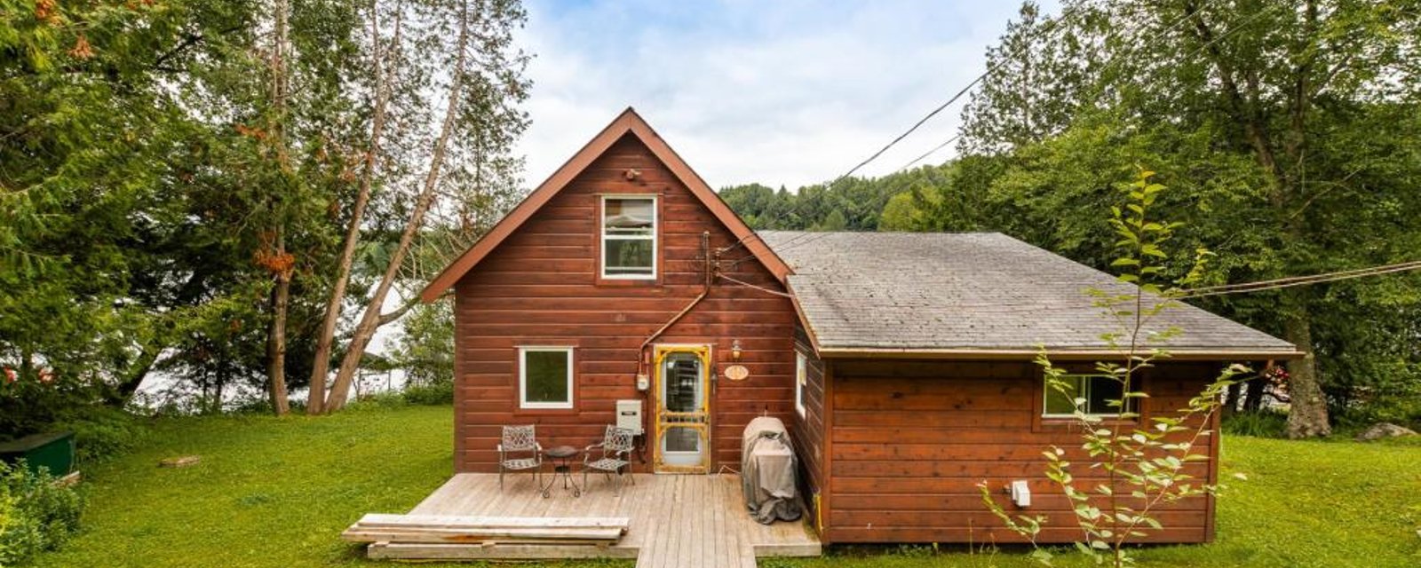 Chalet champêtre situé dans un havre relaxant au cœur des Laurentides