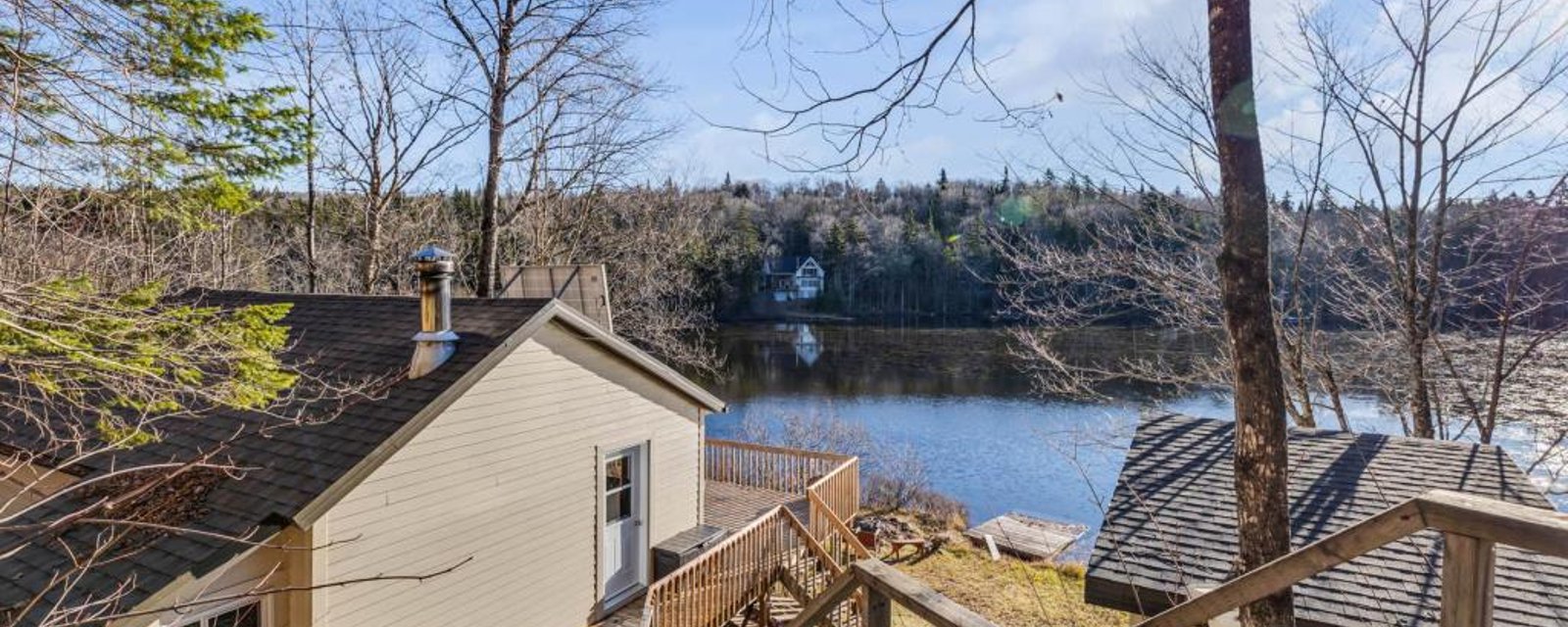 Rare à ce prix! Chalet rustique ensoleillé à 239 000$ situé à moins de 30 mins de la ville