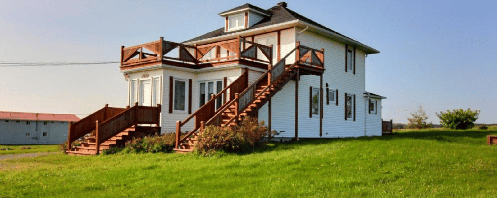 Époustouflante maison à vendre sur le bord de la mer en Gaspésie