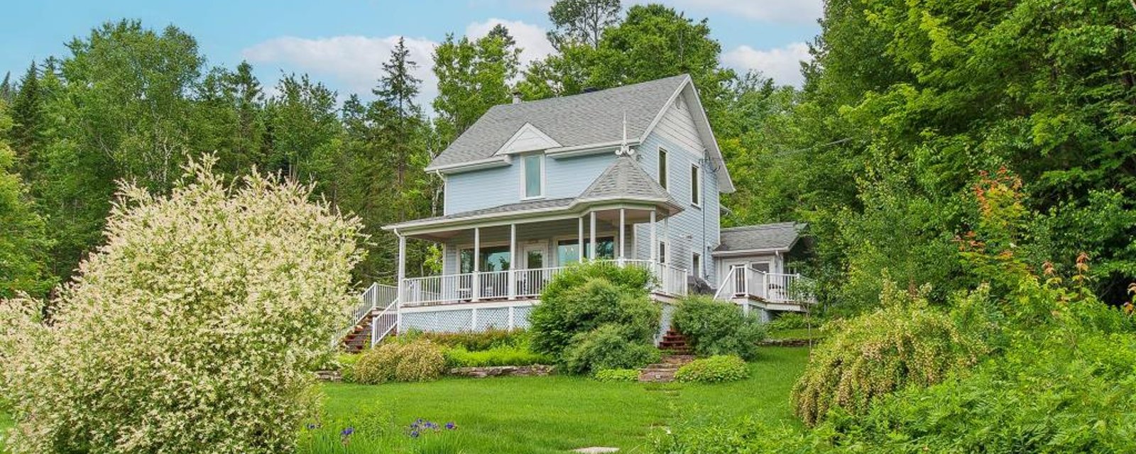 Vous vous sentirez chaque jour en vacances dans cet accueillant cottage meublé et équipé