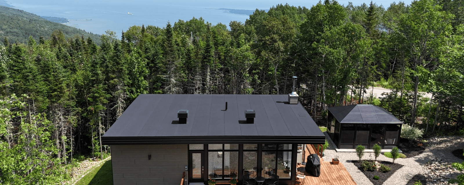 Lumineux chalet moderne dans l'un des plus beaux villages du Québec