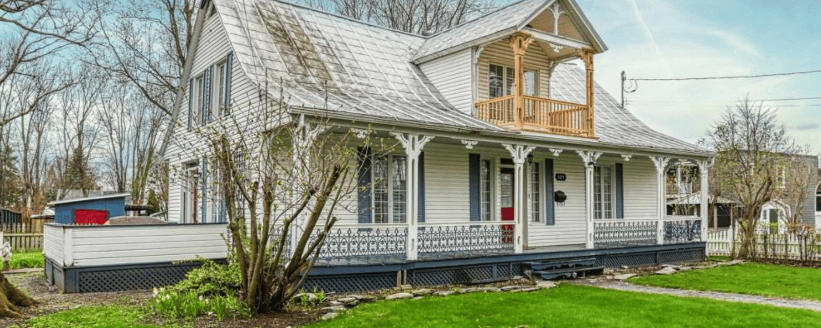 Belle maison d'autrefois qui a conservé tout son cachet et près de tous les services