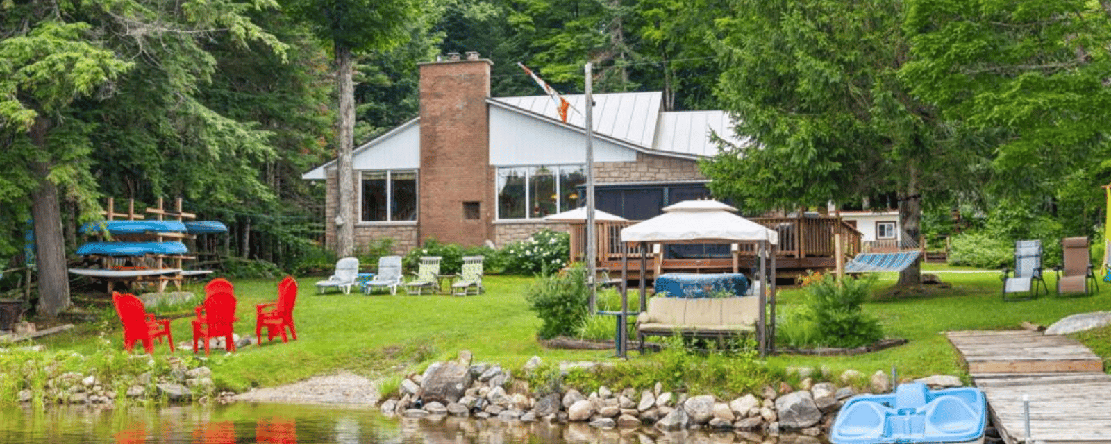 Vendu meublé ! Coquet chalet aux abords d'un lac et de la nature