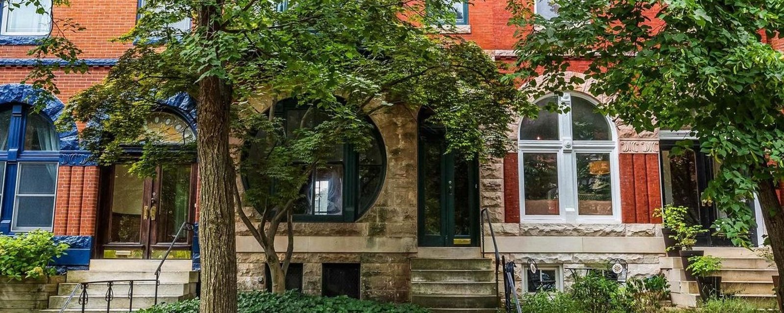 Unique maison victorienne de 1890 aux allures de manoir hanté