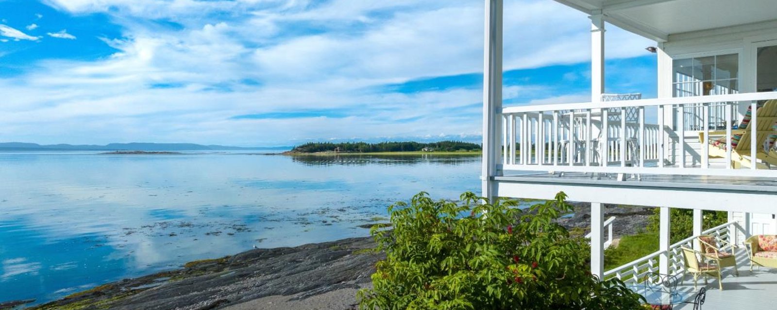 Belle centenaire offrant des vues paradisiaques sur le fleuve et un intérieur chaleureux à souhait