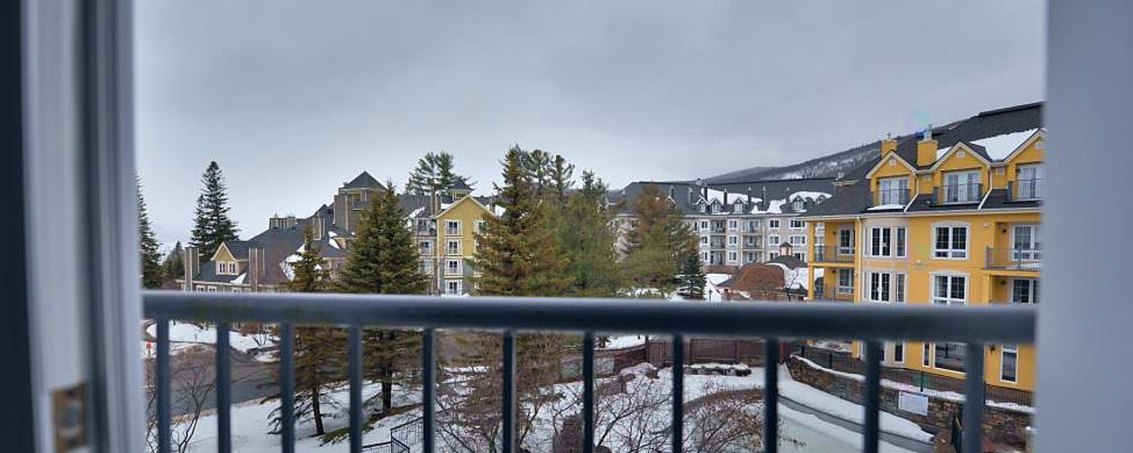 Une chance unique! Pied-à-terre meublé à Tremblant à seulement 170 000 $