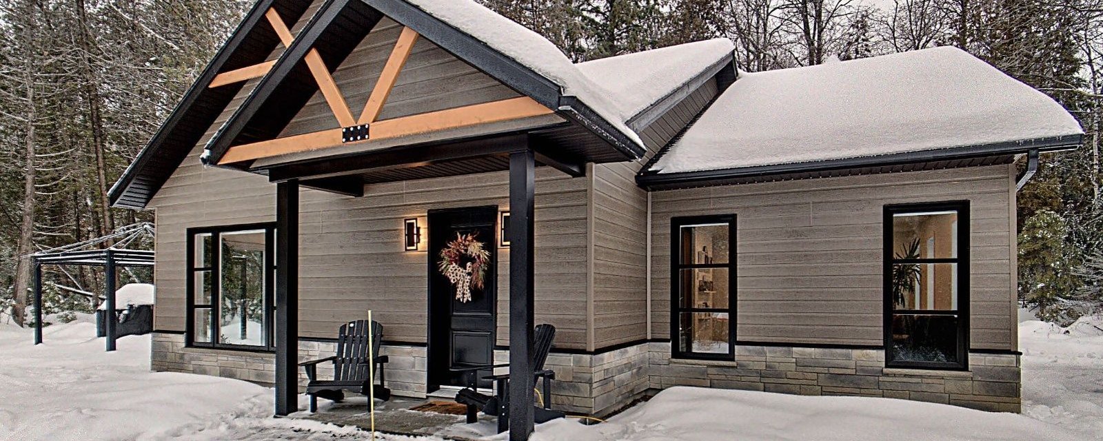 Séduisant gîte contemporain clés en main qui invite au cocooning et aux activités en plein air