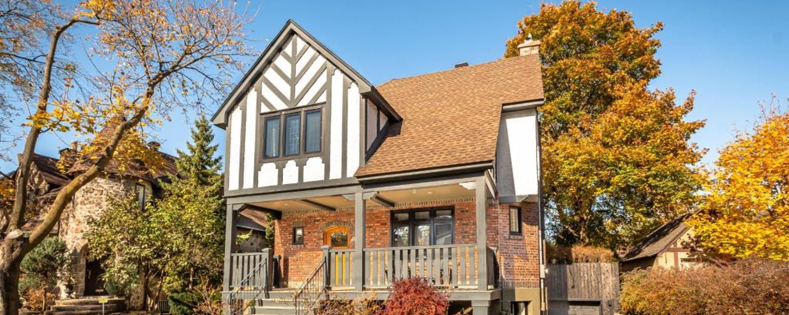 Cachet centenaire et modernité cohabitent harmonieusement dans cette maison unique