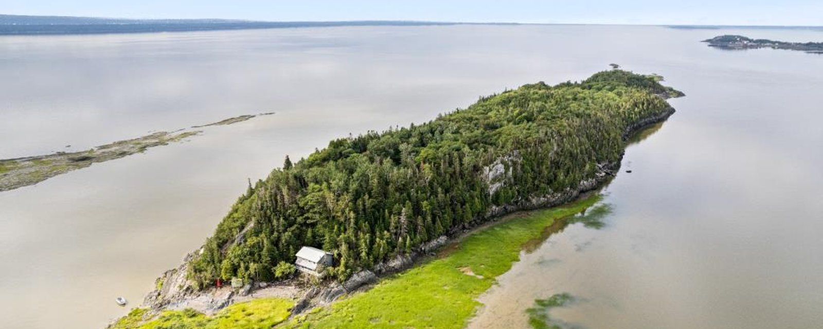 Cette île privée de 28 acres au milieu du fleuve Saint-Laurent est à vendre