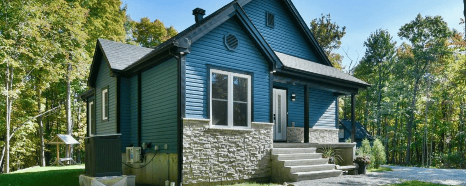 Magnifique propriété moderne à vendre nichée au coeur de la nature