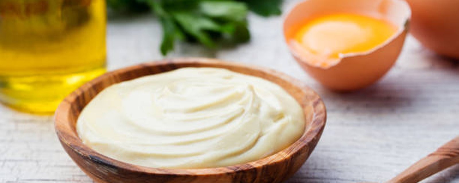 8 façons farfelues mais efficaces de nettoyer avec de la mayonnaise