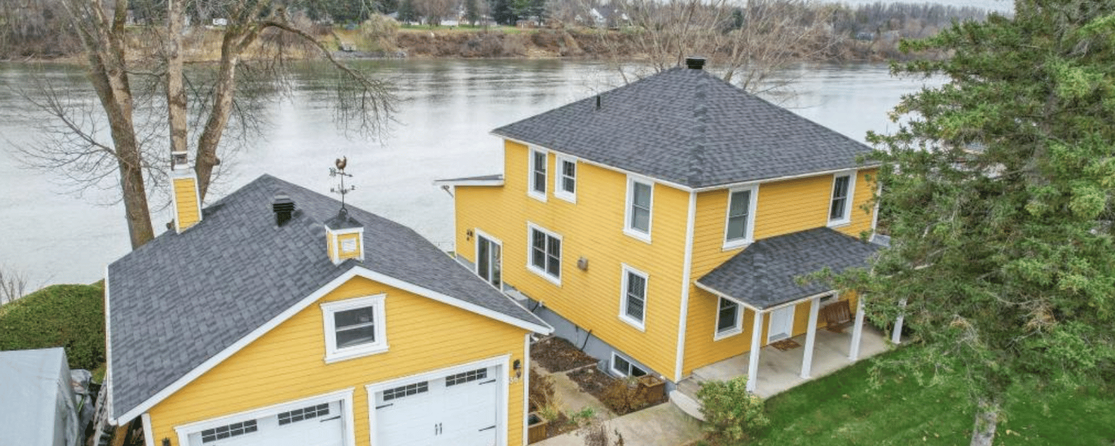 Jolie maison avec vue sur la rivière à seulement une heure de Montréal