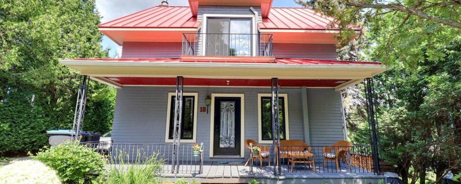 Cottage au cachet chaleureux et lumineux à vendre pour 214 000 $