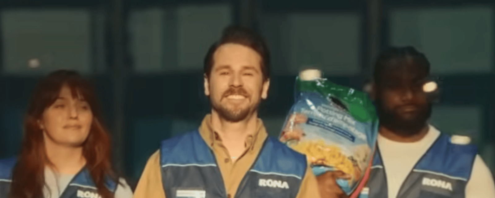 «Mike chez RONA» : voici d'où vient cette fameuse chanson qui nous reste dans la tête.