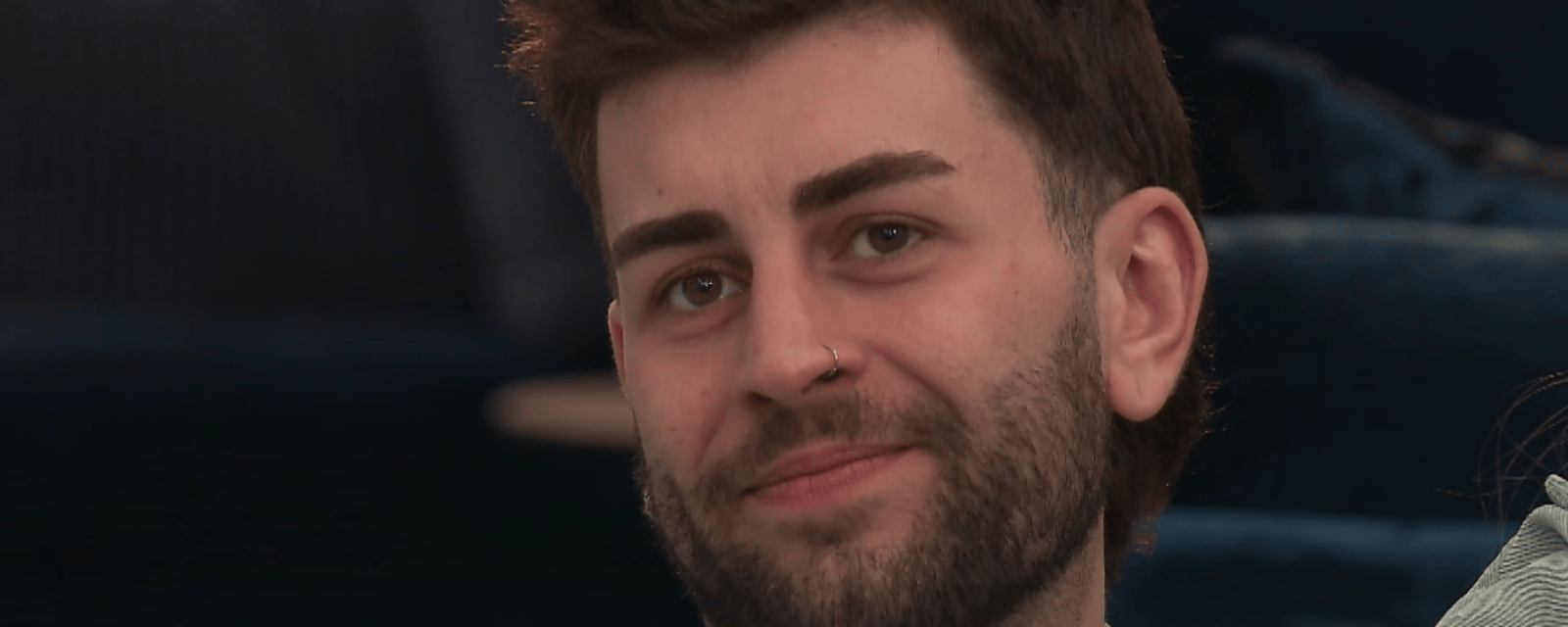 Une visite émouvante à Mathieu de Star Académie, qui vit des moments difficiles