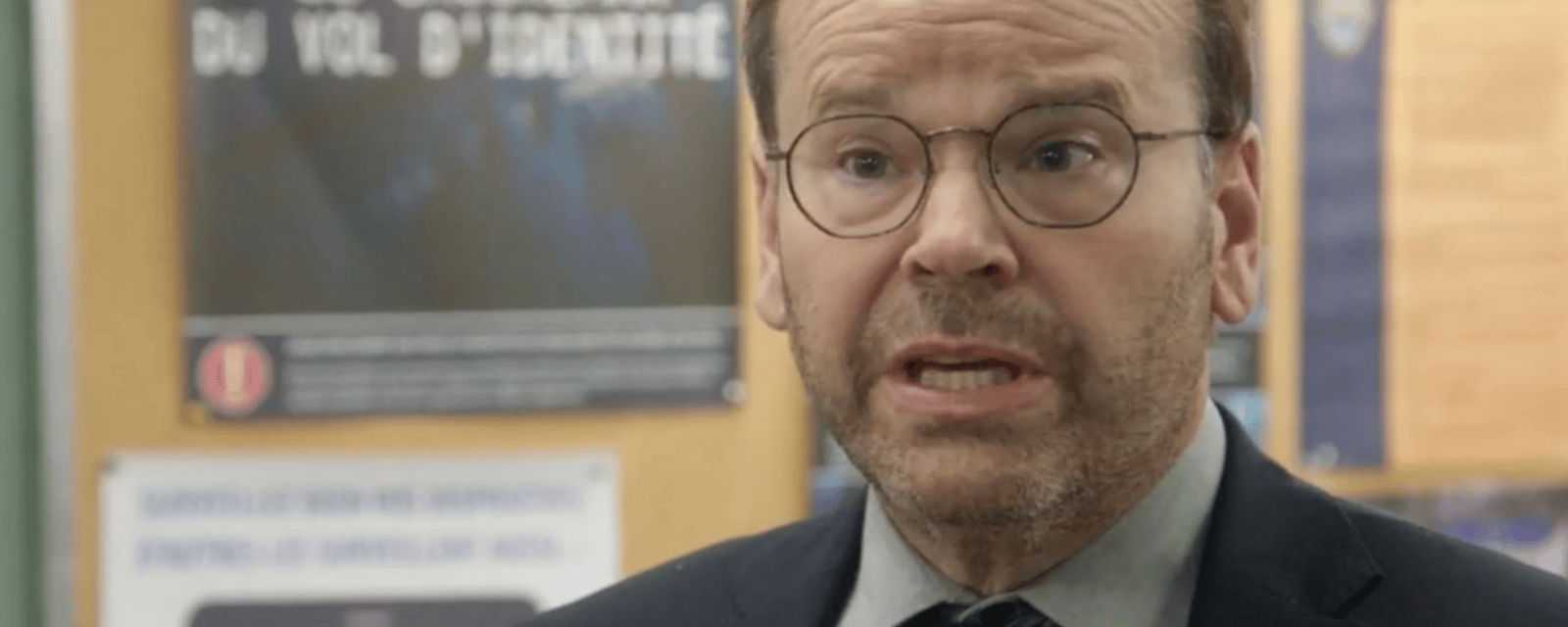 Michel Charette cloue le bec à une fan de District 31 qui critique Bruno Gagné