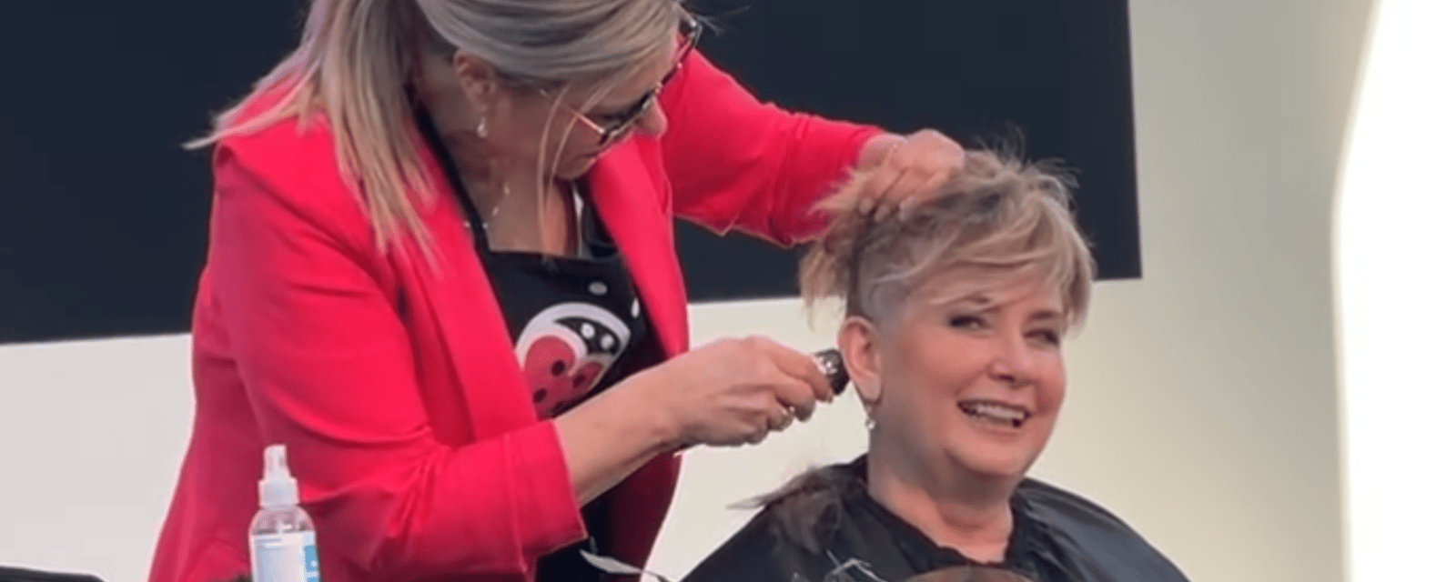 Nathalie Simard s'est fait raser les cheveux et elle vous dévoile le résultat