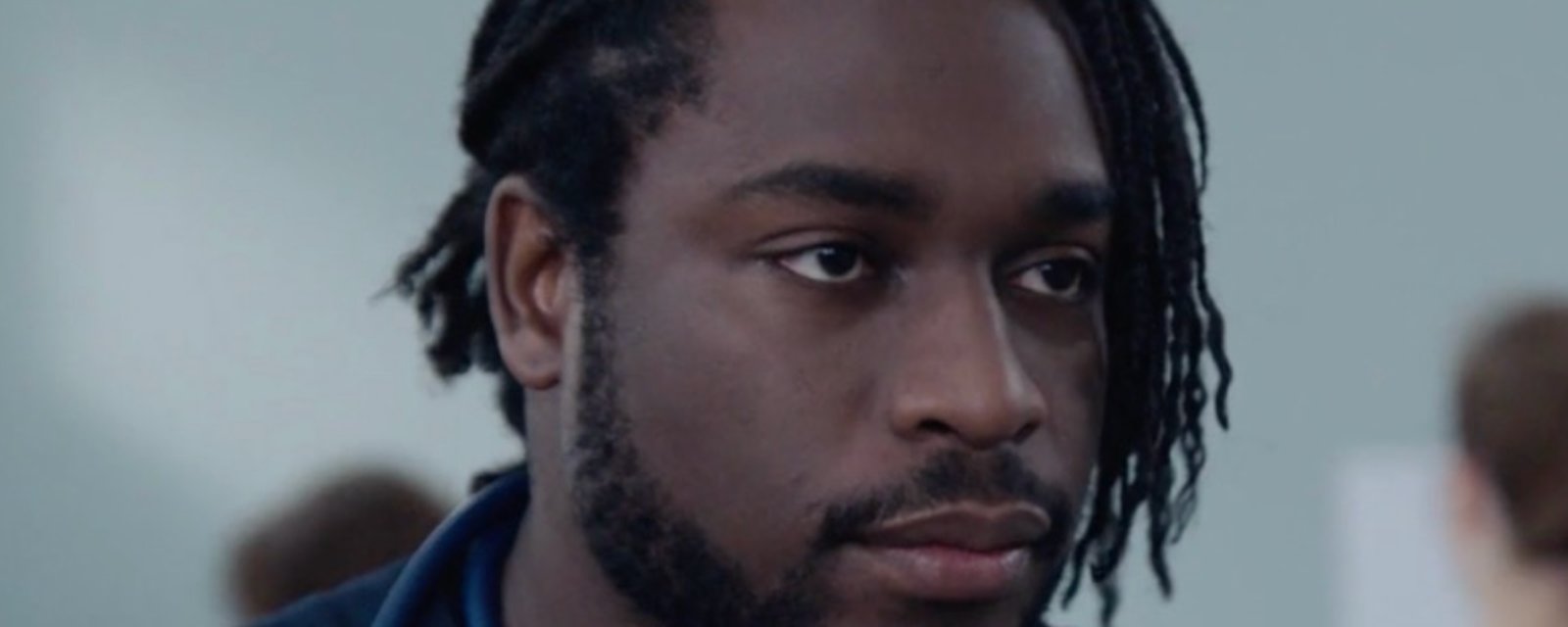 Anglesh Major surprend ses fans avec un changement de style radical 