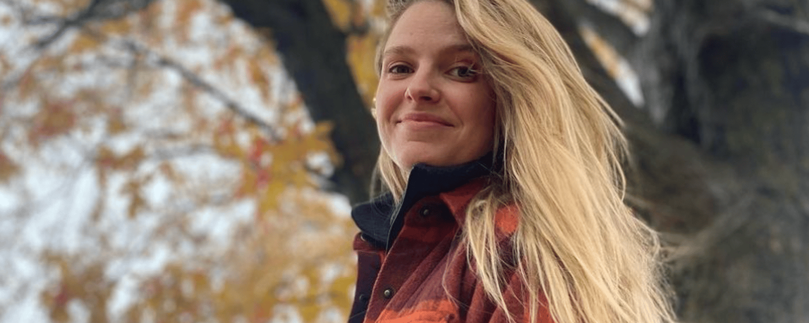 Sarah-Jeanne Labrosse publie une première photo de grossesse et elle est rayonnante