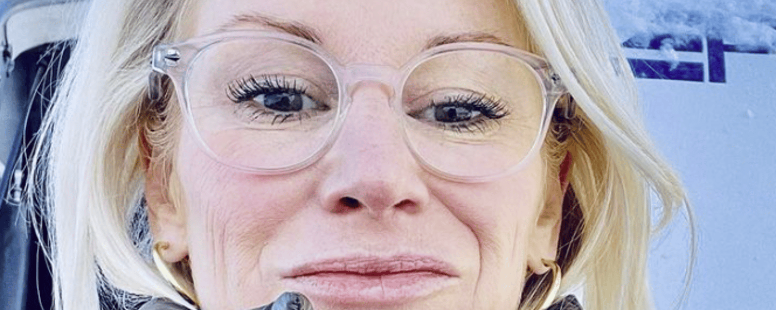 Cathy Gauthier dévoile son nouveau look « Marilyn Monroe » et provoque une tonne de réactions