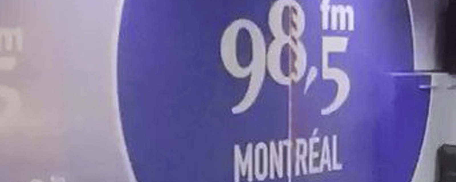 Coup de théâtre au 98,5 FM alors qu'un chroniqueur populaire est suspendu