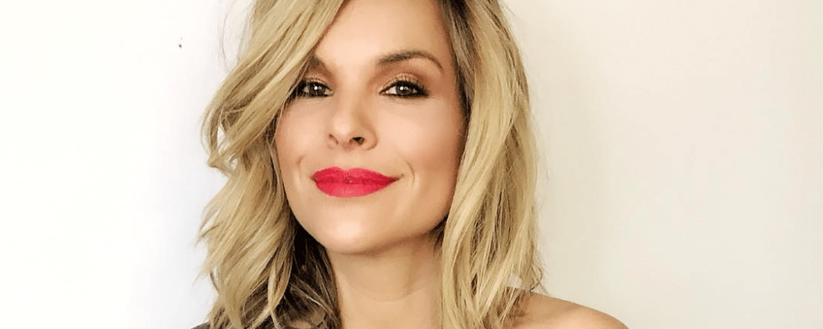 Kim Rusk rayonne dans un nouveau shooting photo sexy et élégant